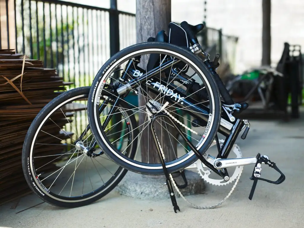 Folding Methods for Folding Bikes